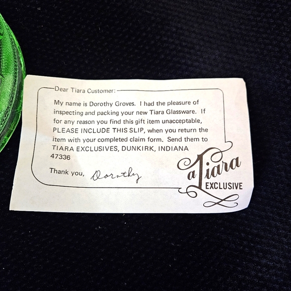 Vintage Indiana Glass ~Tiara Exclusive ~Chantilly Green Sandwich Pattern Pitcher - Picture 8 of 10